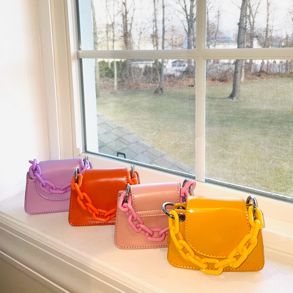 Color chain mini crossbody bag